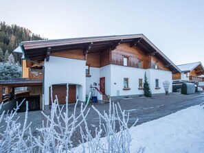 Exterior - Apartment in Altenmarkt im Pongau with balcony (Altenmarkt)