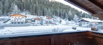 Apartment in Altenmarkt im Pongau with balcony
