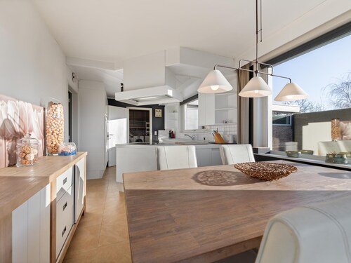 Detached country villa with pool