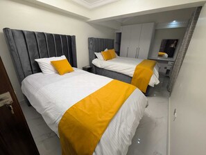4 slaapkamers, een strijkplank/strijkijzer, wifi, beddengoed