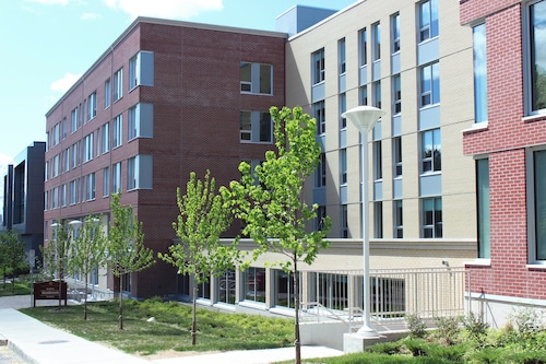 Henderson Residence University ofOttawa 