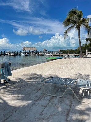 Property grounds - Serene 2-bedroom townhome with AC in charming Islamorada (Islamorada)