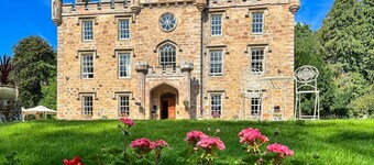 Averon Castle - Nine Bedroom Castle, Sleeps 22