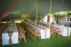 Área para banquetes al aire libre