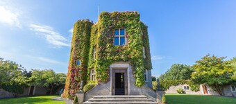 C17th Castle - Huit Chambres , Couchages 16