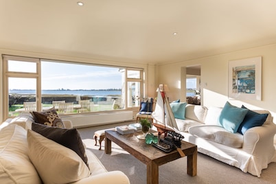 Snow Goose - Five Bedroom Villa, Sleeps 9