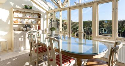 Snow Goose - Five Bedroom Villa, Sleeps 9