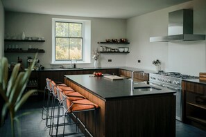 Dishwasher, highchair