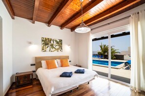 A heated pool - Villa Princesa - Four Bedroom Villa, Sleeps 8 (Puerto Calero)