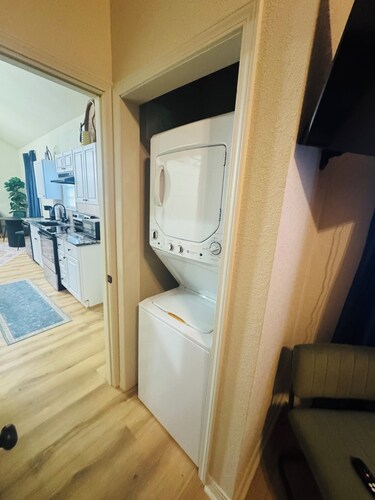 Pumpkin Spice
Cozy One bedroom house