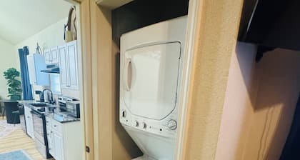 Pumpkin Spice
Cozy One bedroom house