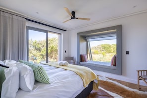 3 bedrooms, iron/ironing board, Internet, bed sheets