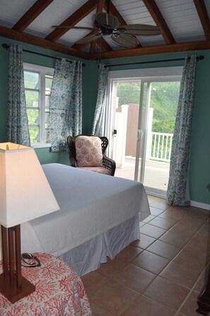 2 Schlafzimmer, Zimmersafe, Bügeleisen/Bügelbrett, Reisekinderbett