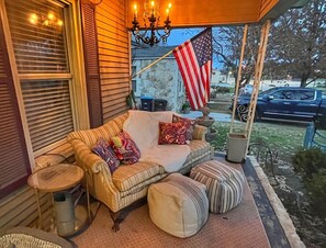 Terrace/patio - Funky Town Fare MidTerm Rental (Fort Worth)