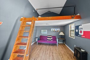 TV, fireplace, video games - Terlingua MidTerm Rental (Arlington)