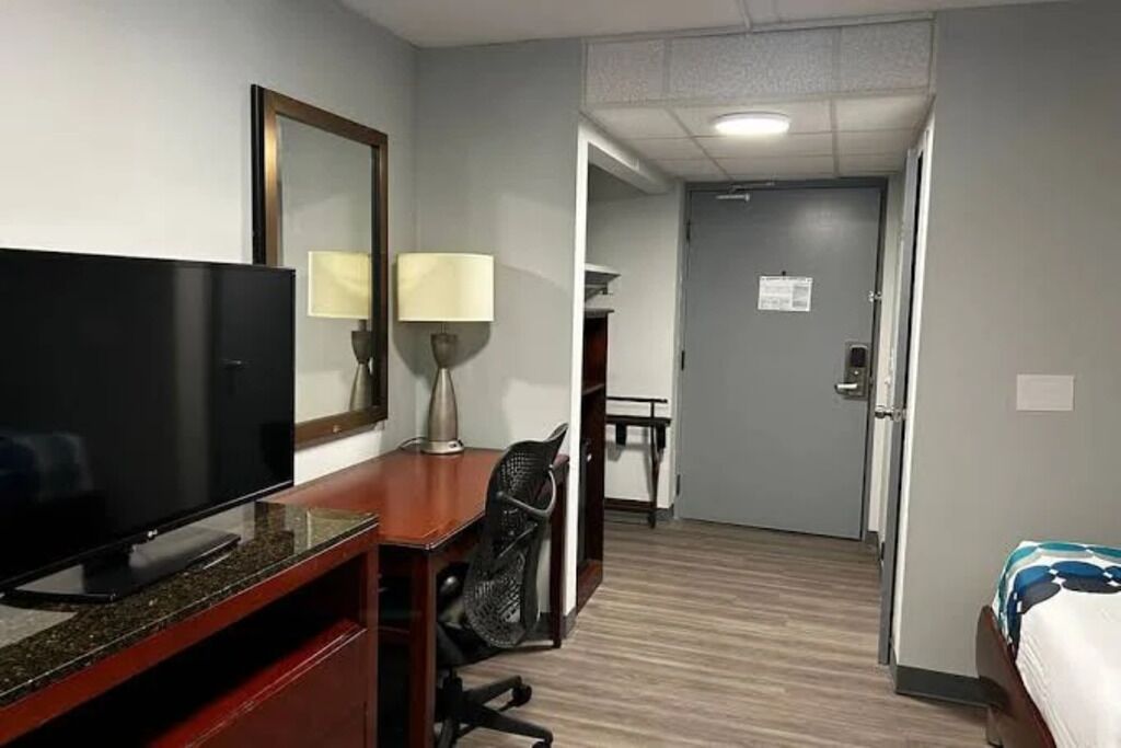 Rum - 2 queensize-sängar - icke-rökare | Ljudisolering, strykjärn/strykbräda och gratis wi-fi