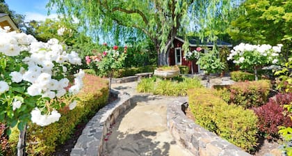 Perfect Retreat location in Downtown Sonoma