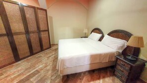 2 bedrooms, in-room safe, iron/ironing board, free WiFi - Cabarete Center 2 BR Condo with a Cozy Terrace (Cabarete)