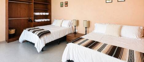 2 habitaciones, tabla de planchar con plancha y wifi gratis