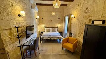 1 habitación y caja de seguridad en la habitación