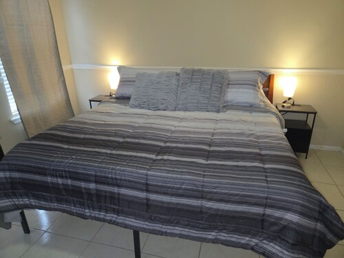 Serene 3-bedroom townhome in charming Laredo