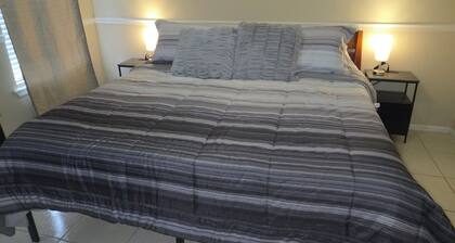 Serene 3-bedroom townhome in charming Laredo