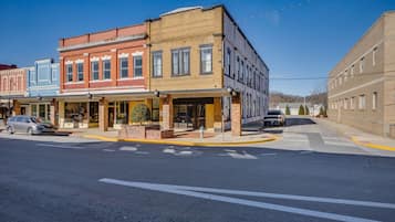 Deluxe Studio Suite | Exterior