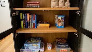 Deluxe Studio Suite | Games room