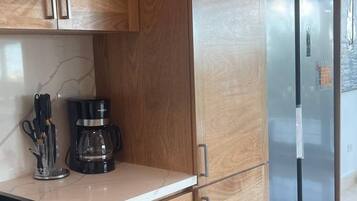 Apartment, 3 Bedrooms, Smoking | Interior