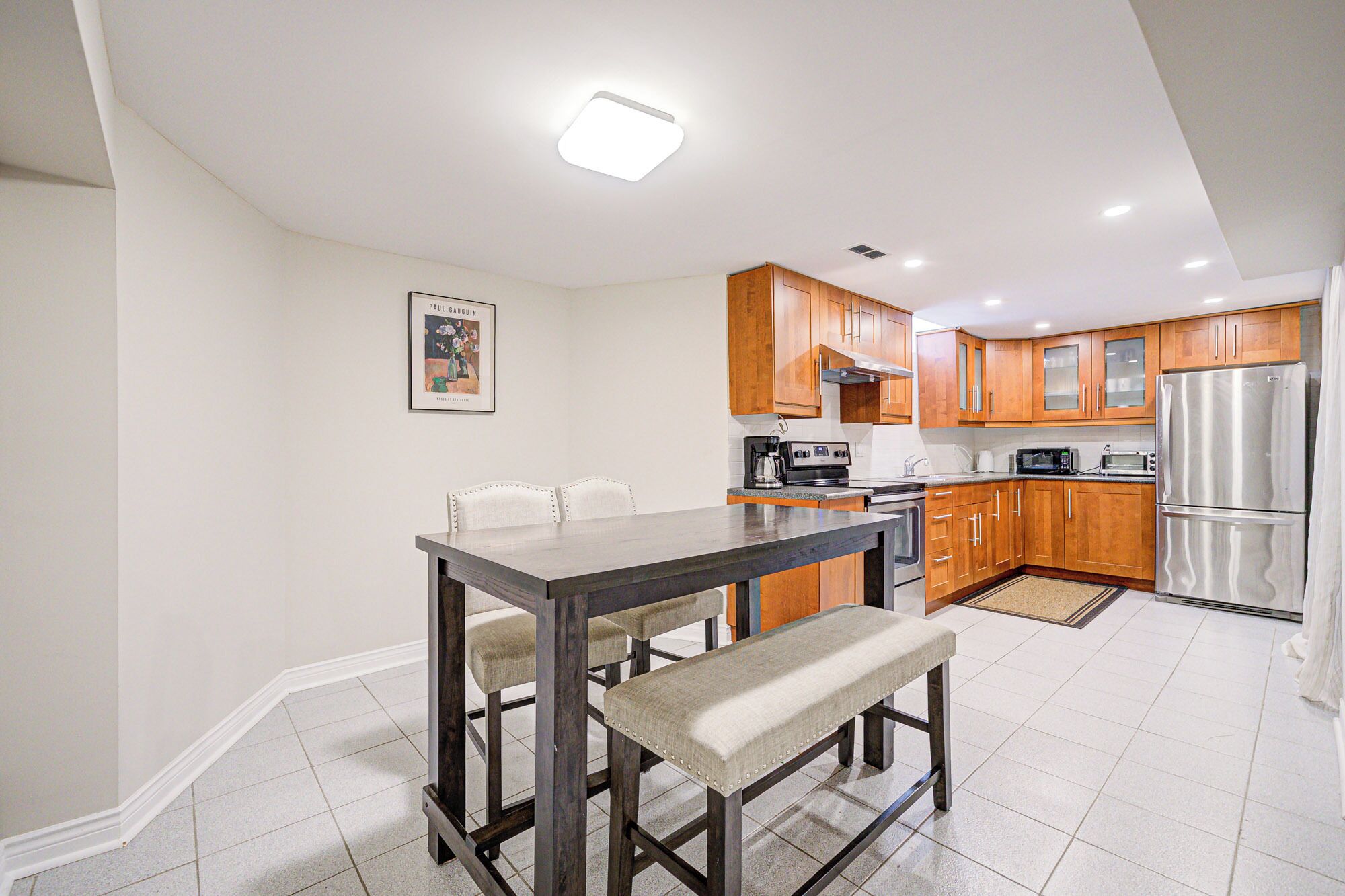 冰箱、微波炉、烤箱、炉灶