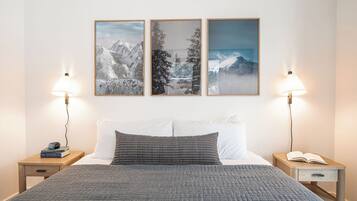 Condo, Balcony, Mountain View | Free WiFi