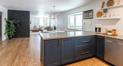 4BR I Gameroom, Queen x4, Kitchens x2, Pac n' play