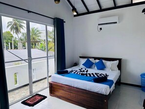 Room - The Lirien Cove Beach Apartment Hikkaduwa (Dodangoda)