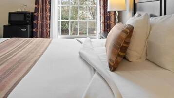 1 bedroom, iron/ironing board, bed sheets, wheelchair access