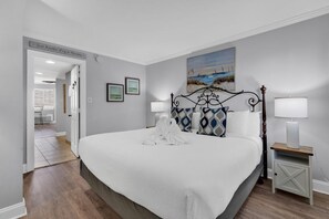 1 bedroom, iron/ironing board, bed sheets, wheelchair access - Bluewater Resort 1BR Condo Steps From Beach (Myrtle Beach)