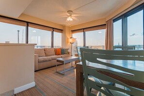TV - Bluegreen SeaGlass Tower™, 1 Bedroom Limited View Condo, Free WiFi and Parking (Myrtle Beach)
