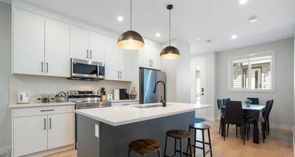 Centrally Located 3-Bedroom | Easy City Access
