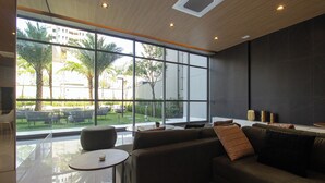 Living area - Studio Lumière Moema (São Paulo)
