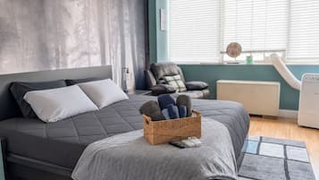 Deluxe Apartment, 3 Bedrooms, Pool Access, City View | Hypo-allergenic bedding, blackout curtains, free WiFi, bed sheets