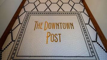 Deluxe Studio Suite | Interior