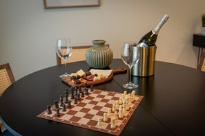 Dining - The Downtown Post The Brady Suite (Elizabethton)