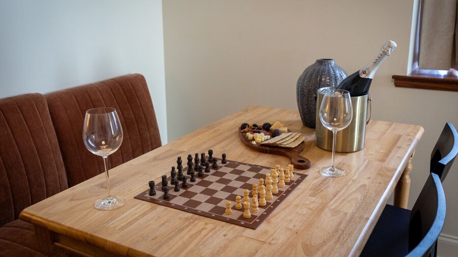 The Downtown Post The Brady Suite