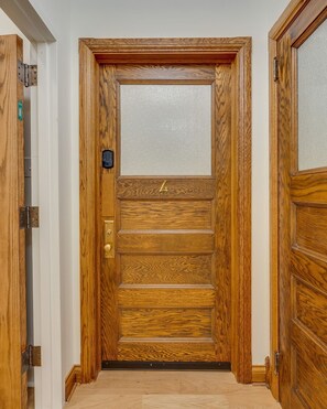 Studio Suite Deluks | Interior