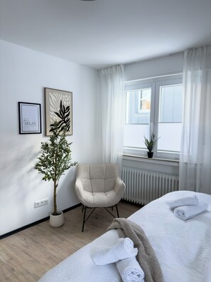 2 chambres, fer et planche à repasser, Wi-Fi gratuit, draps fournis