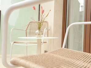 Doppelzimmer, Balkon, Stadtblick | Terrasse/Patio