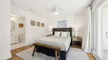4 bedrooms, desk, iron/ironing board, travel crib
