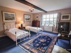 7 habitaciones, decoración personalizada y muebles diferentes 