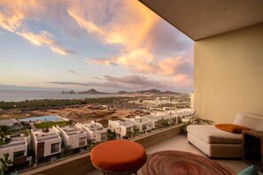 Property grounds - Sky Penthouse With Private Plunge Pool (Cabo San Lucas)