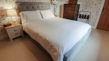7 bedrooms, individually decorated, individually furnished, free WiFi