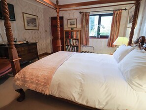 1 bedroom, individually decorated, individually furnished, free WiFi - The Gun Room (Beccles)